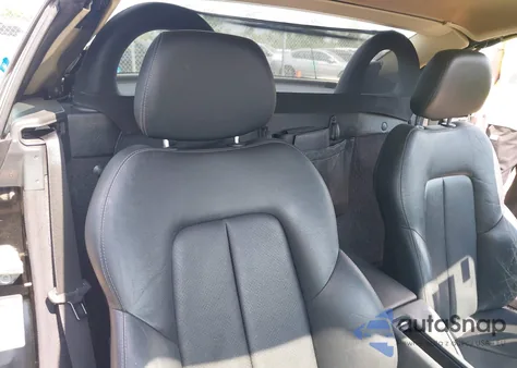 2001 Mercedes-Benz Slk 320 z USA, uszkodzony, nr VIN WDBKK65F91F183589